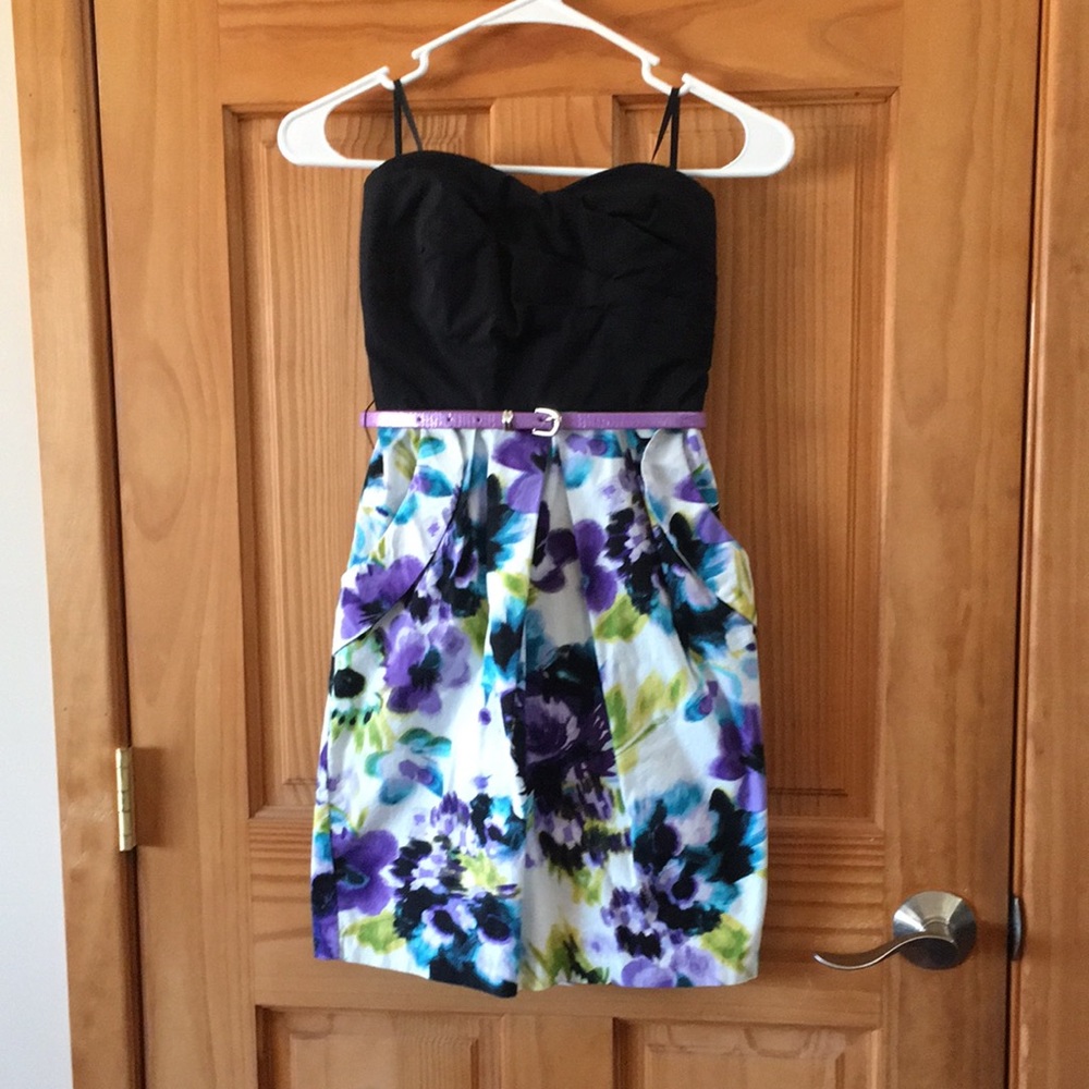 Spring black and white flower strapless dress